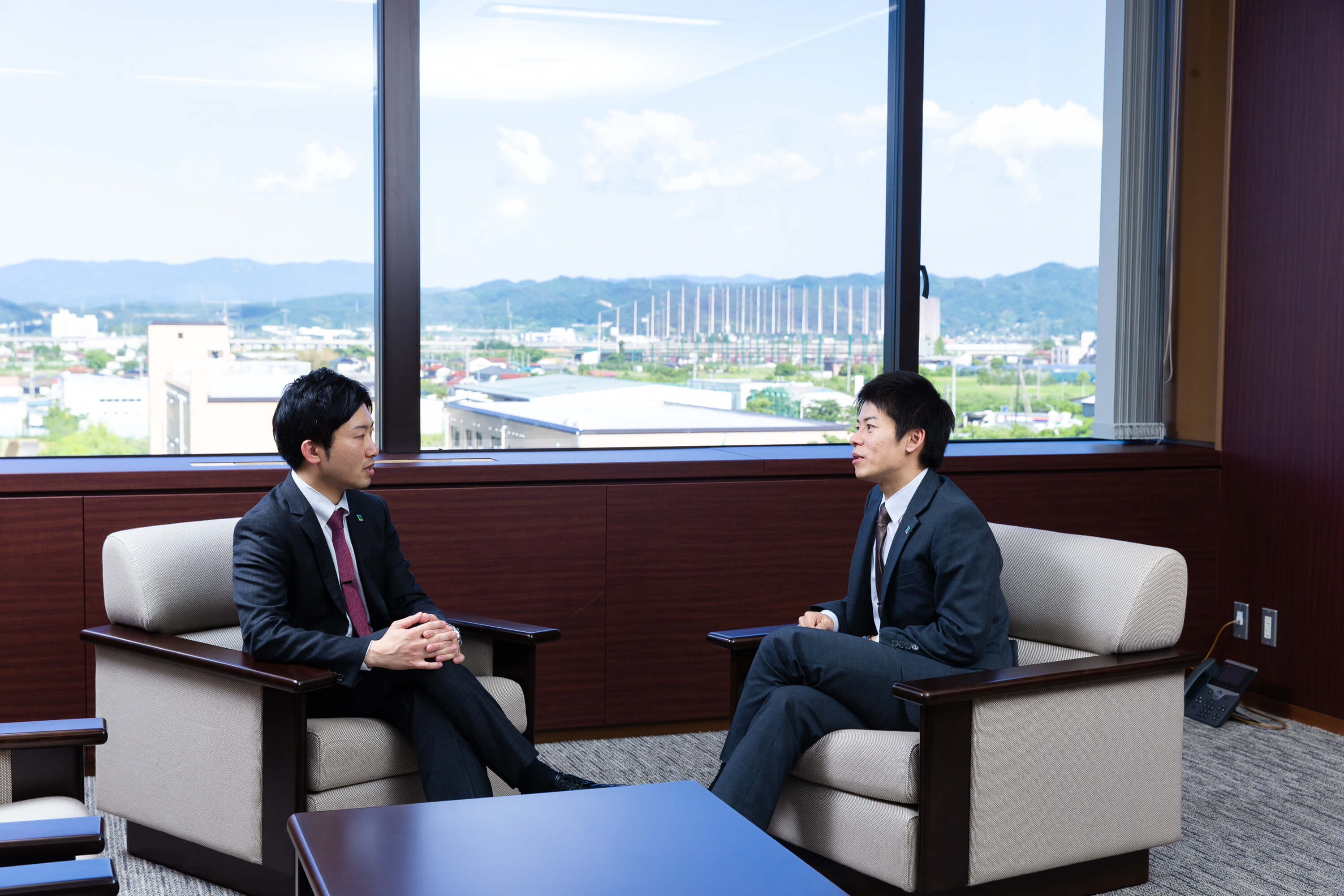 Dialogue02 農林中央金庫 The Norinchukin Bank キャリア採用サイト